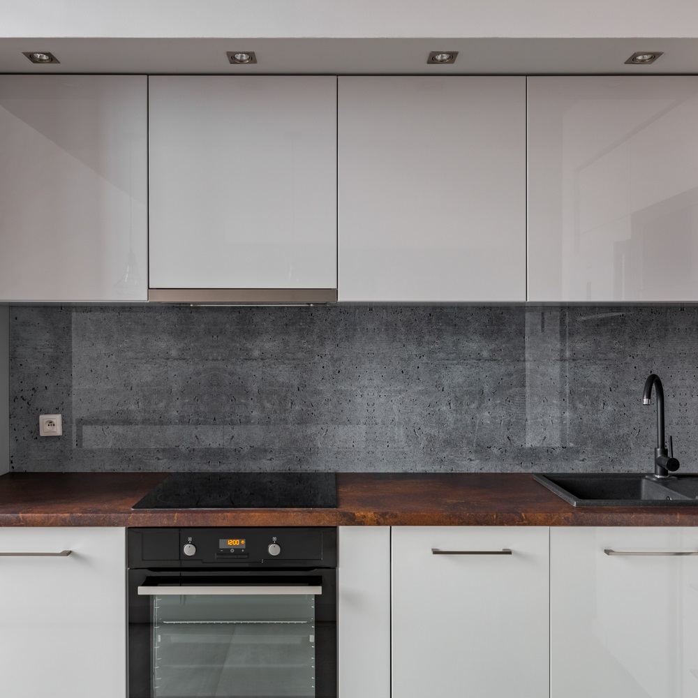 Check Out this Minimal But Decorative Kitchen Countertop and Splashback