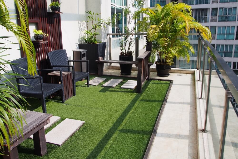 landscaping on rooftop terrace