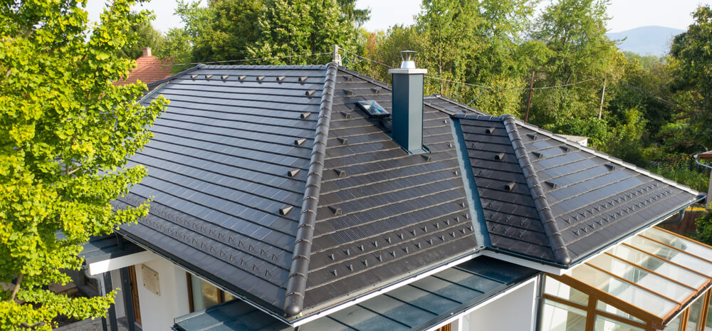 solar panel vs. solar roof tiles