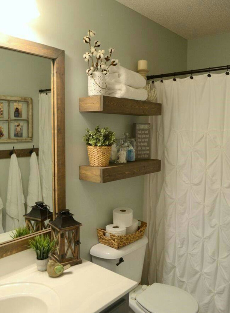 small bathroom with open shelving