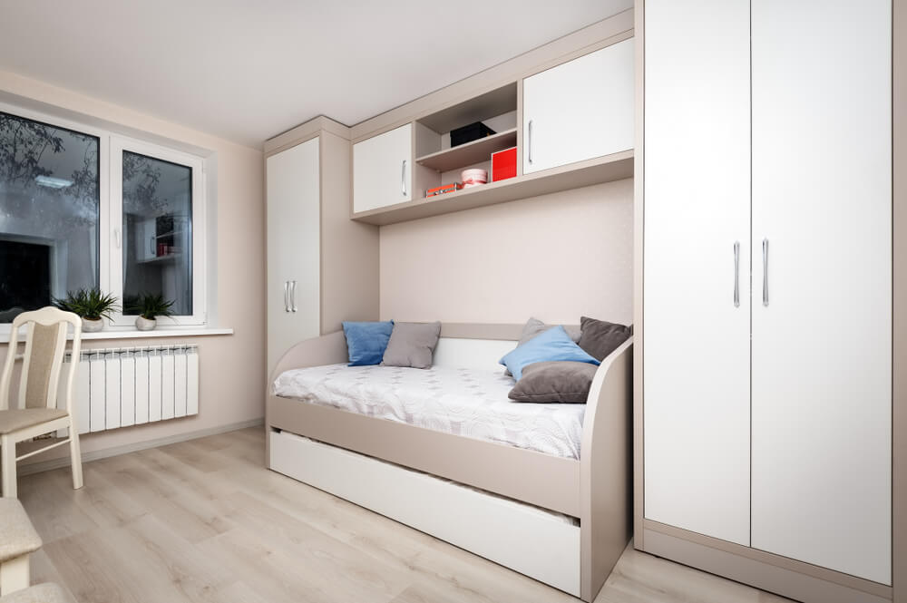 bedroom renovation guide: minimalist guest room